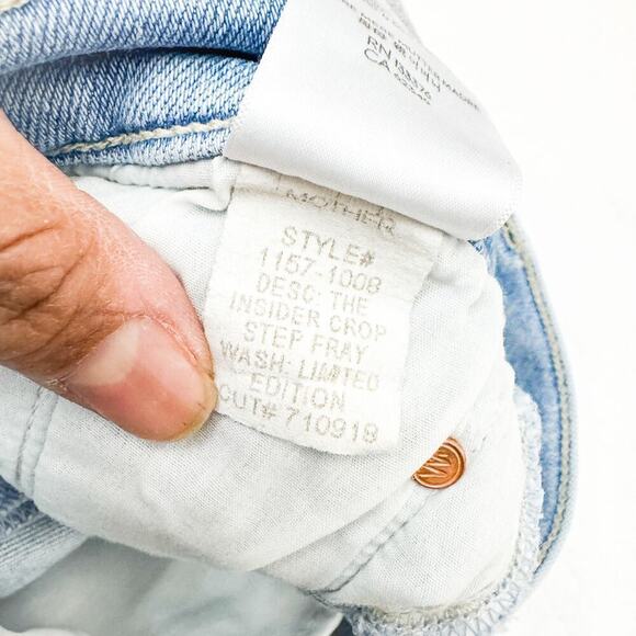 Mother The Insider Crop Step Fray Limited Edition Light Wash Denim Jeans Size 25 - Picture 9 of 11
